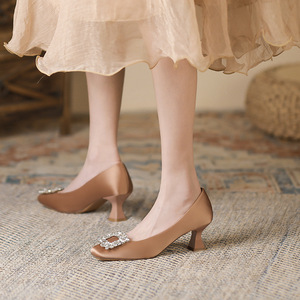 Chaussures de mariée à talons hauts pour femmes grandes tailles, respirantes, légères, tendance mode - Product Image 5
