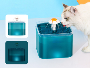 Fournitures <span class=keywords><strong>pour</strong></span> animaux de compagnie <span class=keywords><strong>pas</strong></span> <span class=keywords><strong>cher</strong></span> <span class=keywords><strong>fontaine</strong></span> d'eau potable 2L automatique mangeoire d'eau <span class=keywords><strong>pour</strong></span> animaux de compagnie lumière LED intérieur <span class=keywords><strong>chat</strong></span> <span class=keywords><strong>fontaine</strong></span> d'eau - Product Image 2