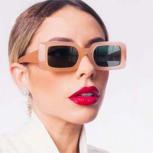 Nuevas Gafas de Sol Cuadradas Estilo Punk Vintage 2021 con Protección UV400 para Mujer - Product Image 1