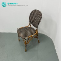 Chaises de salle à manger d'extérieur modernes et écologiques en gros, avec structure en aluminium et rotin, pour une utilisation minimaliste haut de gamme en cuisine ou en cour.