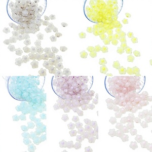 Perline Trasparenti in Acrilico/Resina/Lucite <span class=keywords><strong>Chen</strong></span> Ming, Piccole Perle a Forma di Fiore, Perline Sciolte Medie per DIY, Elastici per Capelli e Braccialetti per Bambini - Product Image 1