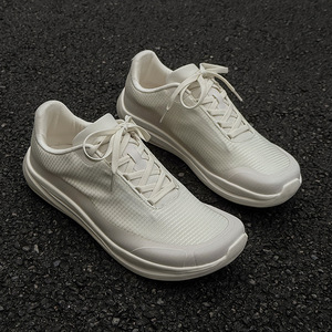 รองเท้าวิ่งรุ่นใหม่ปี 2026 น้ำหนักเบา ระบายอากาศได้ดี รองเท้าวิ่งเทรล กันลื่น สีขาว - Product Image 5