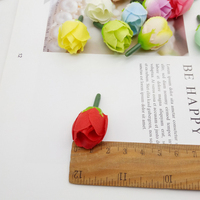 Mini-têtes de fleurs artificielles en soie multicolores pour la décoration DIY de la maison, des mariages et des artisanat d'Halloween