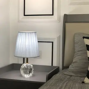 Nordic Light Luxury Crystal Lamp Sofa Lamp Luxury Warm Color Bedside Lamp