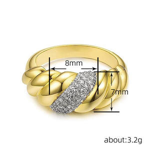Bague de cocktail Q940 en or jaune avec diamants sertis pavé, taille brillant rond, bague de fiançailles fine pour femme - Product Image 5