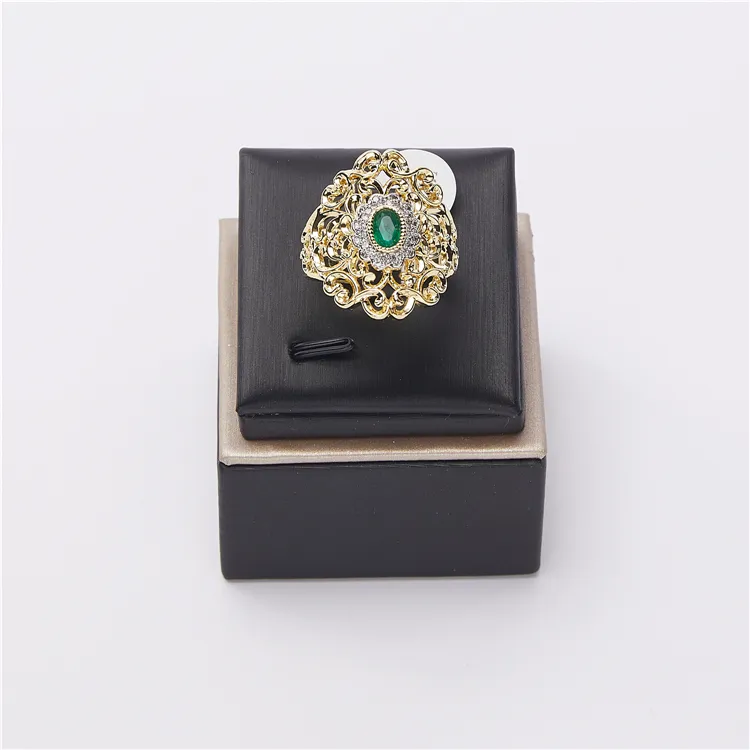 Hot Selling 2021 Nieuwe Koppels Mode Eenvoudige Vergulde Ring Mode Explosie Ring Met Diamant