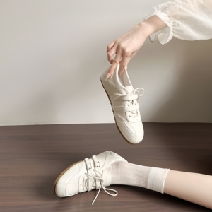 Zapatos Planos Retro Franceses Mary Jane para Mujer, Nuevos con Velcro, Zapatos <span class=keywords><strong>de</strong></span> <span class=keywords><strong>Ballet</strong></span> con Mayor Comodidad Interior, Zapatos Rojos - Product Image 1