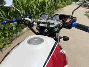 ใช้สำหรับรถสกู๊ตเตอร์ไฟฟ้า Honda Blackbird <span class=keywords><strong>1300cc</strong></span> <span class=keywords><strong>Super</strong></span> Speed แบบสี่จังหวะ ระบายความร้อนด้วยน้ำ สีดำ - Product Image 2