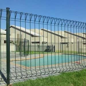 Clôture en treillis soudé <span class=keywords><strong>à</strong></span> pliage triangulaire durable, revêtement PVC, clôture BRC pour une utilisation extérieure polyvalente - Product Image 4