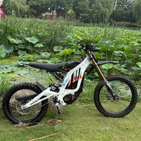 Version Luxe Améliorée 2026 Surron Light Bee X 72V – Moto Électrique de Course Professionnelle Robuste et Stable avec Amortisseurs