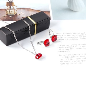 Ensemble de bijoux populaire et magnifique en acier inoxydable plaqué or rubis, collier et boucles d'oreilles pour femmes - Product Image 4
