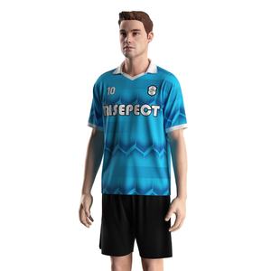 Camiseta de Fútbol con Cuello en V, Paneles de Secado Rápido, Zonas Transpirables y Materiales Personalizables para Calentamiento - Product Image 2