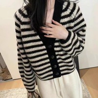 Nouvelle Collection Automne/Hiver 2026 - Cardigan Élégant en Mohair Doublé de Laine à Motifs Floraux pour Femme, Veste Tricotée Rayée à Col en V et Couleurs Contrastées