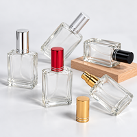 Flacon de parfum carré en verre avec pompe pulvérisatrice, conteneur cosmétique pour parfum, options de décoration personnalisées