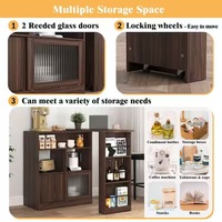 Armoires de bar extensibles en noyer PB durables et personnalisées avec un plateau rotatif et des portes coulissantes en verre pour salle à manger