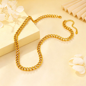 สร้อยคอแบบมินิมอล ขัดเงา สไตล์คิวบา ไม่ลอกสี ชุบทอง สแตนเลสสตีล ทันสมัย - Product Image 4