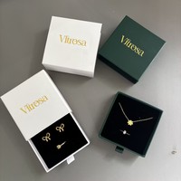 Boîte d'emballage pour bijoux en papier vert avec logo personnalisé, pochette pour bracelet, accessoires, boîte à anneaux avec estampage doré, emballage cadeau