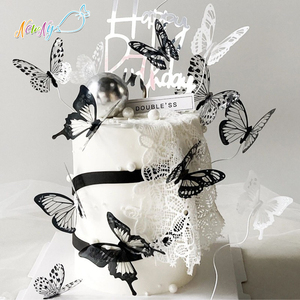 Disponibili all'Ingrosso Accessori per Decorazione Torte, Topper per Torte di <span class=keywords><strong>Compleanno</strong></span> in Plastica Acrilica a Forma di Farfalla - Product Image 1