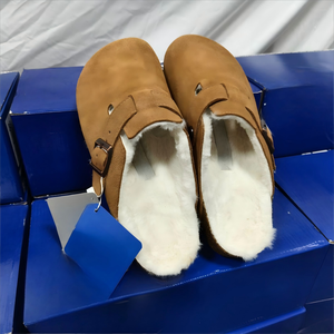 Vente à chaud de pantoufles de marque d'<span class=keywords><strong>hiver</strong></span> à la mode rétro classique adaptées aux hommes et aux femmes pantoufles d'extérieur chaudes et durables - Product Image 3