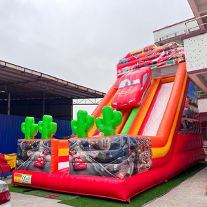 Gonfiabile a tema <span class=keywords><strong>auto</strong></span> <span class=keywords><strong>da</strong></span> <span class=keywords><strong>corsa</strong></span> con scivolo a secco e area salti - Product Image 2