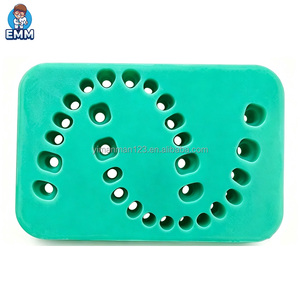 Plaque de moulage <span class=keywords><strong>en</strong></span> <span class=keywords><strong>silicone</strong></span> pour manchon gingival d'<span class=keywords><strong>implant</strong></span>, pour usage <span class=keywords><strong>en</strong></span> clinique dentaire et laboratoire, moule de formage de manchon gingival d'<span class=keywords><strong>implant</strong></span> personnalisable - Product Image 4