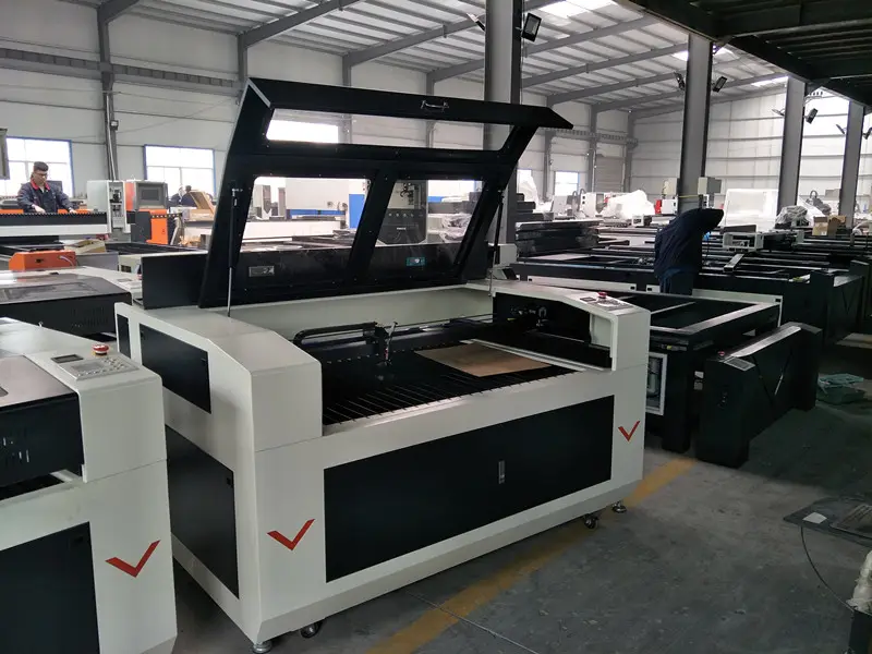 60 Вт 80 Вт 100 Вт 130 Вт 150 Вт 9060 1290 1390 1610 CO2 лазерные Режущие Машины для лазерной гравировочной системы