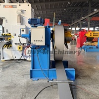 Machine de profilage automatique de poutrelles à grande vitesse contrôlée par PLC, avec dérouleur hydraulique, moteur, pompe et boîte de vitesses intégrées