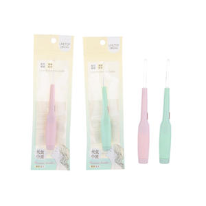 LMLTOP Illuminated <b>Ear</b> <b>Pick</b> Set With Light For <b>Ear</b> Cleaning Adult Use TOP-117 - Product Image 2