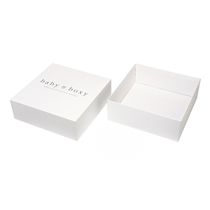 Cajas de embalaje de tapa extraíble de lujo Premium personalizada con opciones de juego de estructura rígida de laminación brillante en relieve - Product Image 2