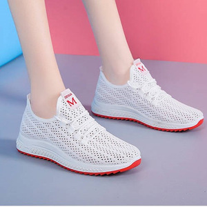 Chaussures de sport pour femmes, baskets respirantes en maille ajourée, chaussures de course légères pour la gym, le jogging et la marche - Product Image 2