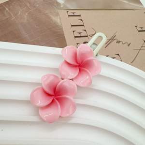 De Roze Ei Bloem Haarspeld Is Een Schattige Roze Ei Bloem Haarspeld Uitstekende Kapsel Accessoire Side-Blowout Stijl Hars - Product Image 4