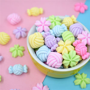 Accessoires de bijoux tendance en résine, breloques DIY en résine pour la décoration - Product Image 2