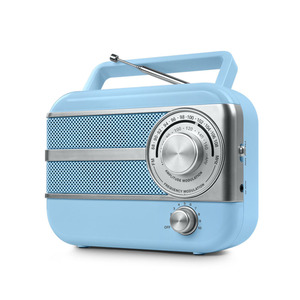 Radio analogique portable en gros avec poignée de transport, design rétro, réception double bande, alimentation CA/CC, en plastique durable, haut-parleur intégré - Product Image 1