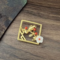 Nuevo Broche Chino de Lujo con Diseño de Flor de Ciruelo y Pájaro, Jade Hetian Natural, Bambú y Coral, Chapado en Oro de 18K, Regalo de Boda