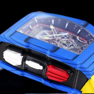 Montre sport pour homme de luxe haut de gamme avec cristal saphir, fibre de carbone TPT et caoutchouc, réservoir de marche à l'heure - Product Image 5