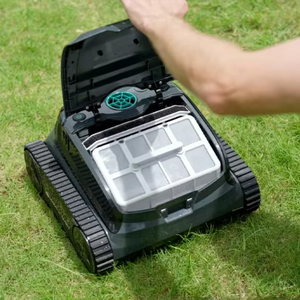 Nettoyeur de piscine robotique intelligent avec algorithmes d'apprentissage pour des modes de nettoyage personnalisés - Product Image 1