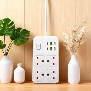 Regleta de Enchufes Estándar del Reino Unido Yue Niu, 2500W, 4 Tomas, 2 Puertos USB, Uso Doméstico, con Protección Contra Cortocircuitos - Product Image 2