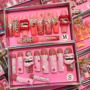Fournisseur en gros de faux ongles personnalisés 100 % faits à la main, épais, carrés et en amande - Product Image 5