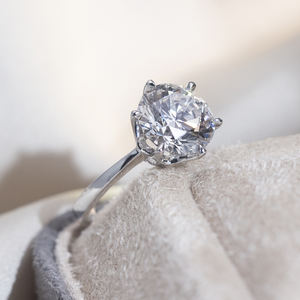 Bague de fiançailles Messi Jewelry MSR-1661 PT950, diamant de laboratoire taille ronde, design solitaire - Product Image 4