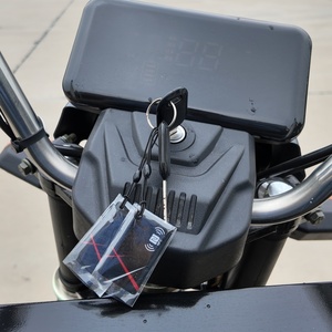 Tricycle électrique cargo bleu marine, pneus tout-terrain à crampons, suspension à ressorts à lames, boîte à batterie sous le siège, pour utilisation en agriculture. - Product Image 5