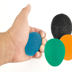 Pelota de Silicona para Fortalecer el Agarre, Juguete Antiestrés con Sensación de Gel Suave, Forma de Huevo, Diseño Ajustable de Cinco Dedos y Función de Rebote - Product Image 4