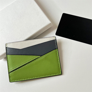 Porte-cartes en cuir véritable de style professionnel mince avec LOGO personnalisé Portefeuille RFID Design d'épissure de mode avec échantillon gratuit - Product Image 3