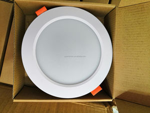 Downlight encastré intelligent en aluminium 24V RGBW 6000K blanc, spots LED de <span class=keywords><strong>plafond</strong></span> ronds, downlight LED 18W avec câble à 5 fils - Product Image 3