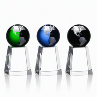 Trophée globe terrestre en cristal K9 personnalisé, base facettée personnalisée, cadeau de reconnaissance d'entreprise en gros