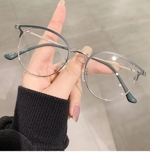 2024 nuevo diseño único medio marco ojo de gato Anti luz azul gafas de moda Marco de gafas de bloqueo de luz azul - Product Image 1