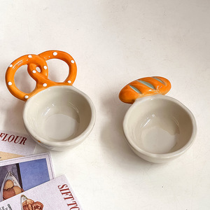 Plato de cerámica con forma de dibujo animado para pan, condimentos, aperitivos y salsas, ideal para fiestas. - Product Image 3