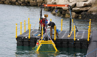 Plateformes flottantes en cubes, ponton flottant pour bateau à moteur, pont flottant en polyéthylène HDPE sur la mer