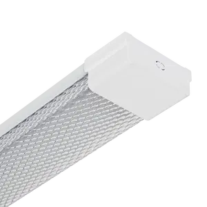 现代方形大功率商用防尘工厂净化日光灯节能三防发光二极管管灯