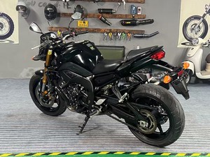 Motocyclettes d'occasion Yamaha FZ8N, moteur d'origine, moto classique naked, 800 cm³, quatre cylindres en ligne, injection de carburant, refroidissement liquide - Product Image 6
