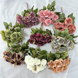 Bouquet de fleurs artificielles Queyiyi, 9 têtes de carnations en soie, réalistes, décoration d'intérieur, décoration pour la Saint-Valentin - Product Image 4